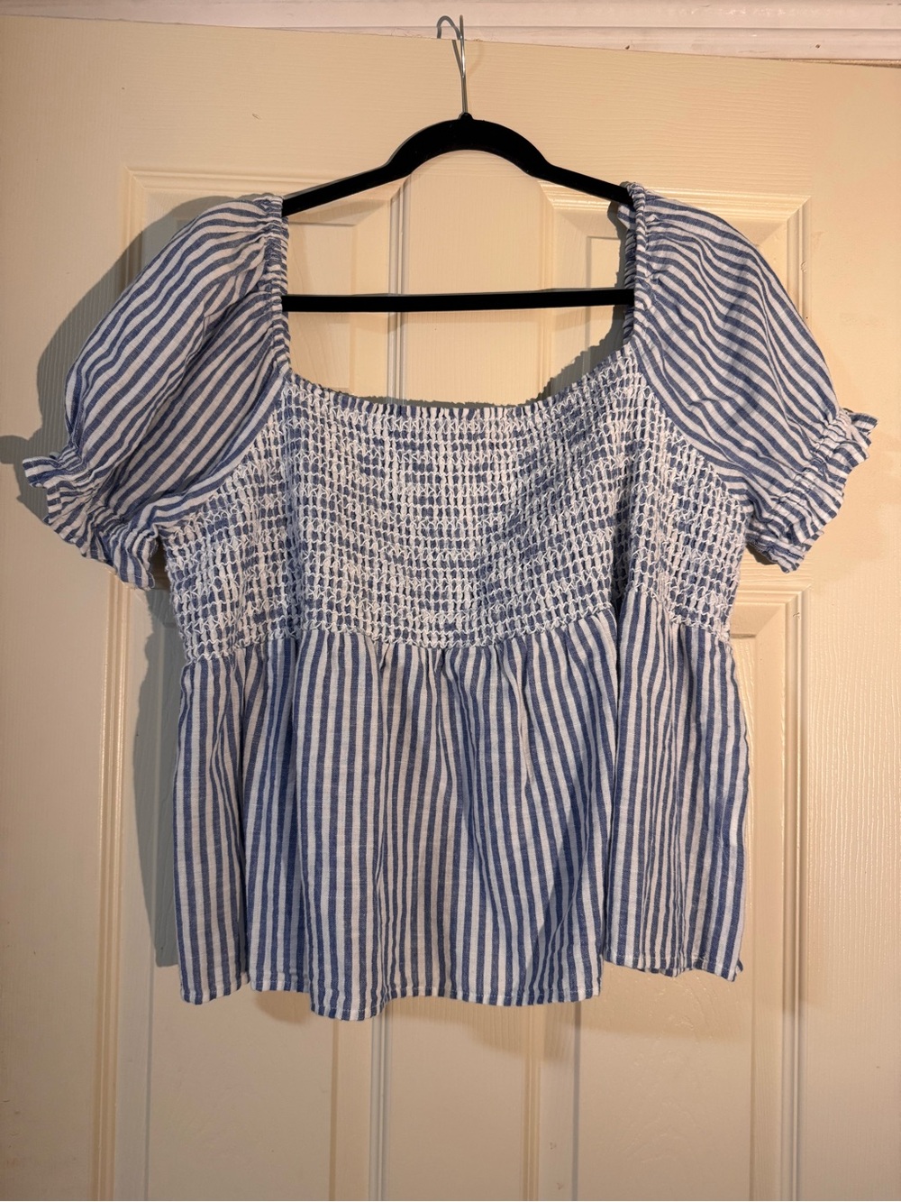 American Eagle Outfitters Blue & White Striped Smocked Puff Sleeve Top XL